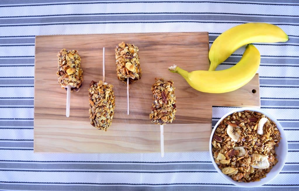 Frozen Chocolate Banana Pops 5 frozen bana granola pops