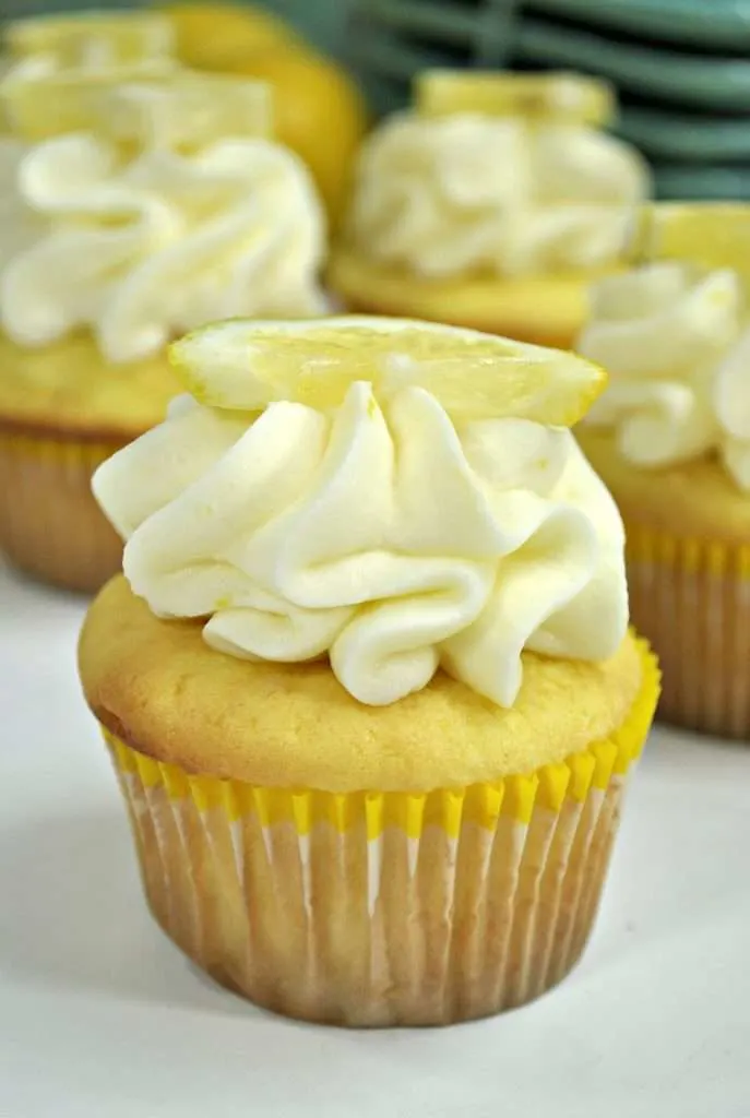 southern lemon cupcakes topped with lemon slice 