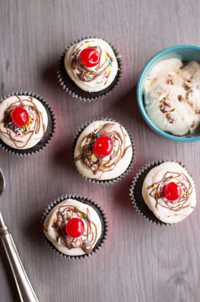 Hot Fudge Sundae Cupcakes 4 hot fudge sundae cupcakes