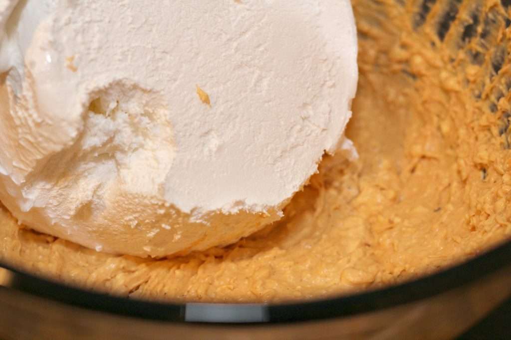 No Bake Pumpkin Cheesecake 4 Bowl with pumpkin pie filling, cream cheese, and Cool Whip.
