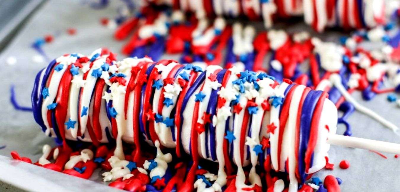 Patriotic Marshmallow Pops