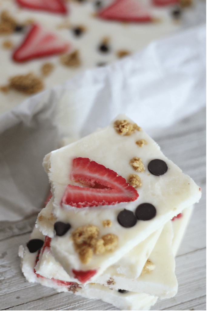 strawberry yogurt bark