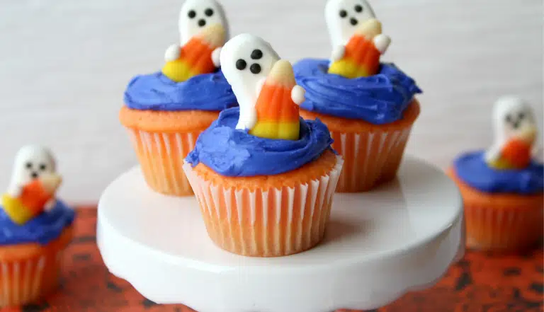 Halloween Cupcake Recipe (Ghost Cupcakes)