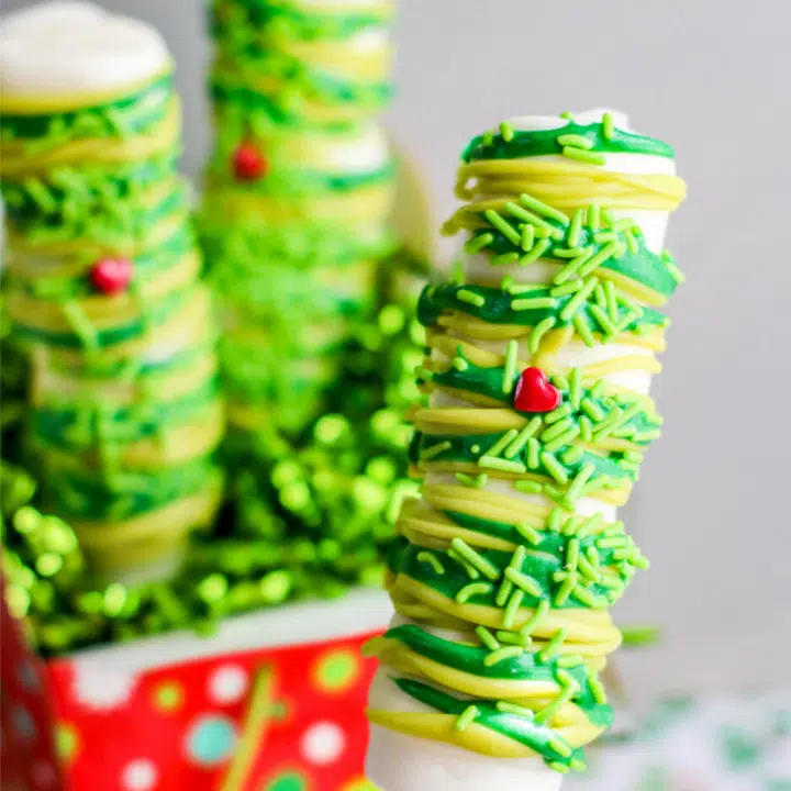 grinch marshmallow pops