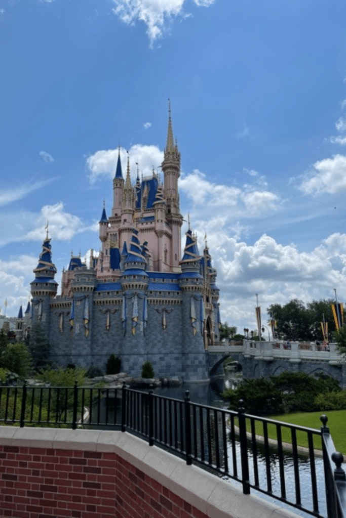 5 Ways to Save Money with Kids in Orlando 5 save money in orlando post 1