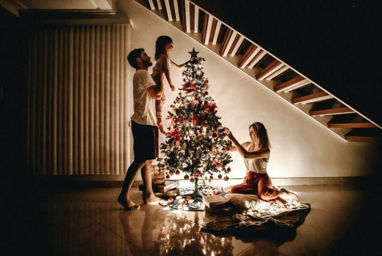 5 Christmas Traditions You Should Start with Your Kids