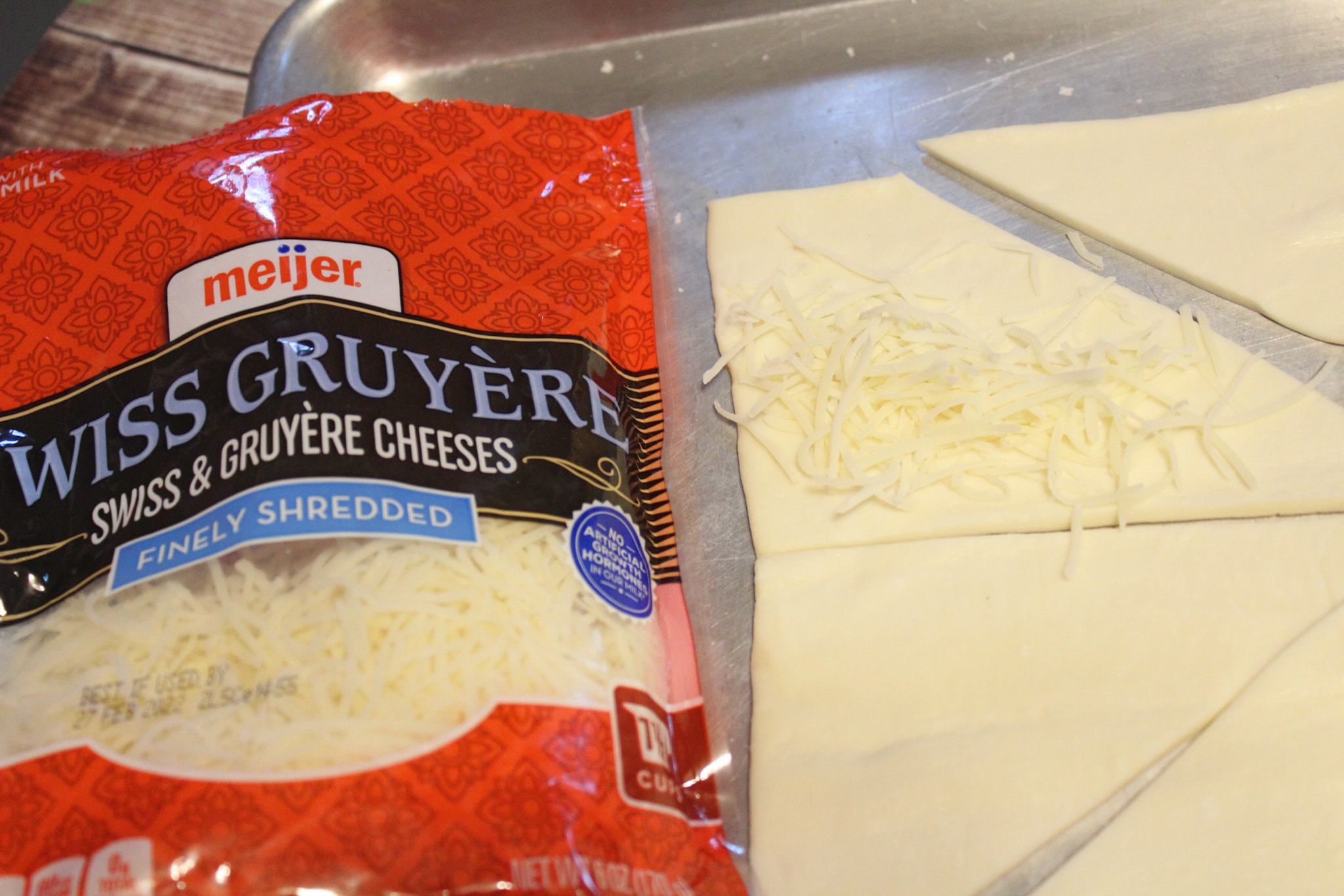 Savory Chicken Turnovers Recipe 7 swiss and gruyere shredded cheese on puff pastry