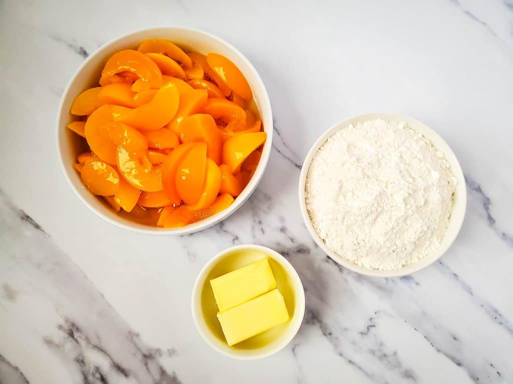 Easy Peach Dump Cake 2 peach dump cake ingredients