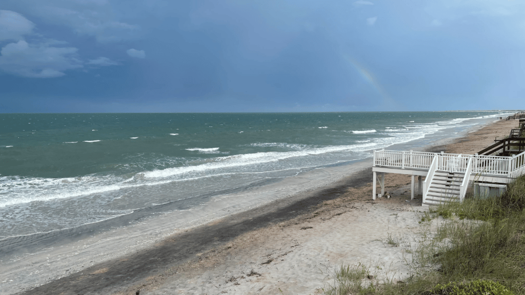 10 Free Things to do in St. Augustine With Kids (2025) 3 Vilano Beach sand and surf