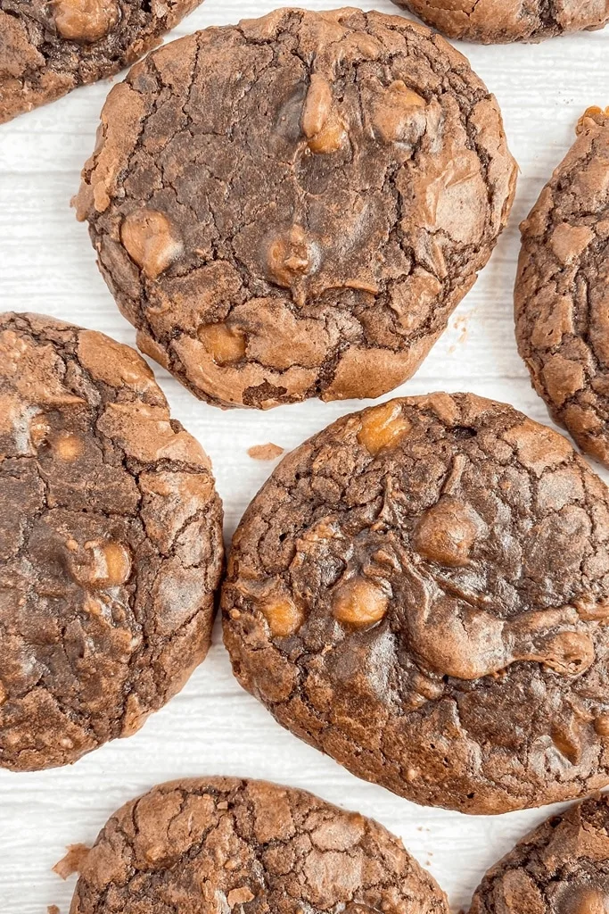 overhead view of caramel brookies