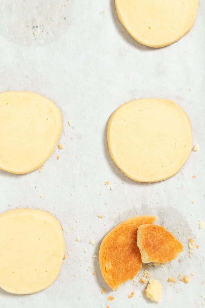 50 Easy Christmas Cookie Recipes with 7 Ingredients or Less 8 round shortbread cookies