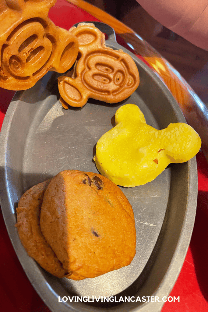 Top 5 Disney Character Dining Restaurants 4 charcter dining 4