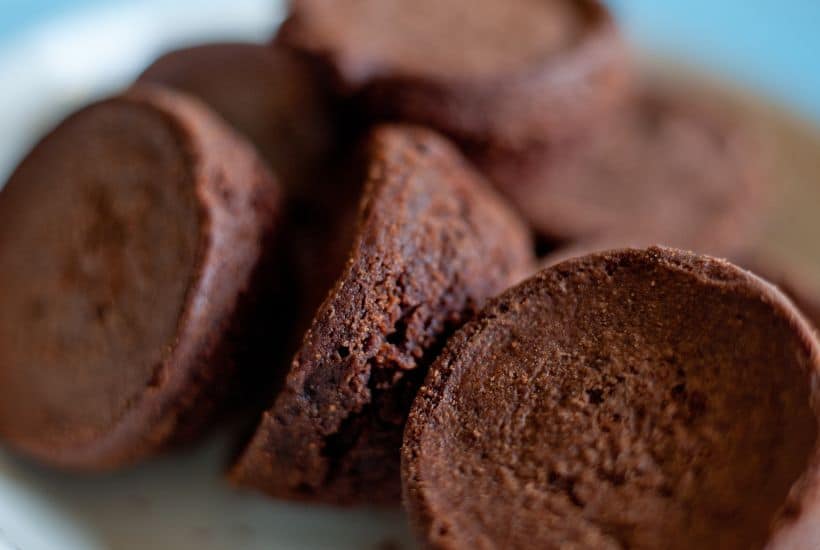 Easy Rolo Brownie Bites 9 small rolo brownie bites closeup