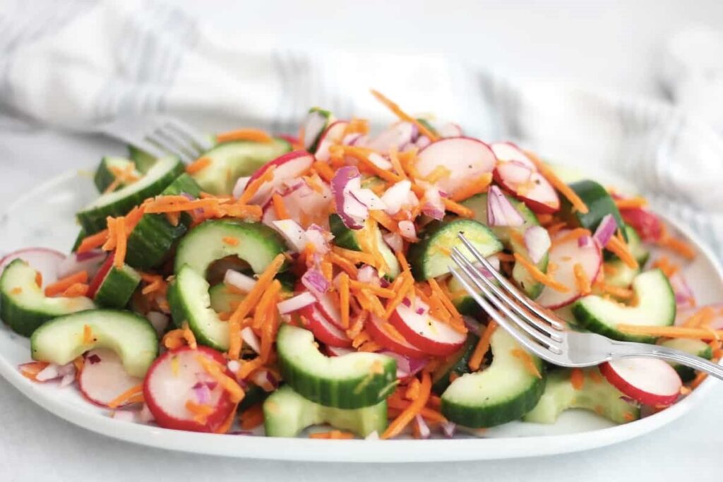 Side Dishes That Go With Venison (25+ Delicious Choices) 5 Cucumber Carrot And Radish Salad